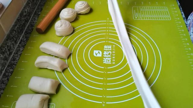 自制手抓饼皮的做法，自制手抓饼皮的做法简单（做成手抓饼或酱香饼）