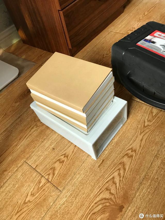 怎样简单包书皮，包书皮简单又好用的方法（包书皮，拢共分几步）