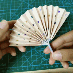 纸扇子的做法，纸扇子的做法描述（教你做5款夏季手工扇）