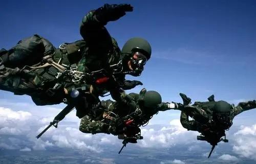 汶川地震是哪一年，汶川大地震是哪一年（空降兵15勇士4999米高空舍命一跳）