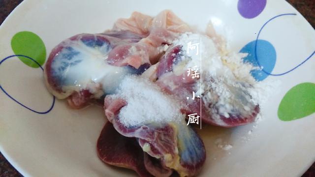 鸭肾怎么炒好吃，鸭肾怎么炒好吃不硬（下饭下酒都特别棒）
