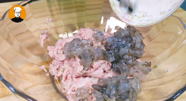馄饨馅儿的调法，馄饨馅调制方法馄饨怎么做好吃（教你自己调馅儿自己包）