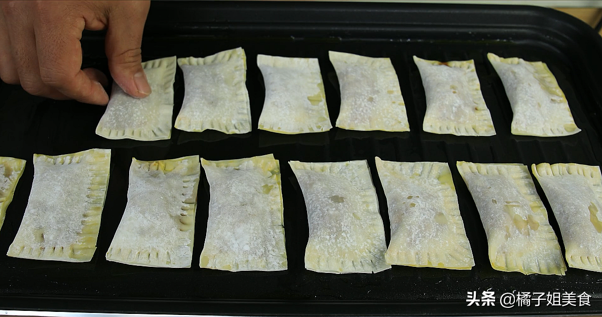 圖片[5]-【蘋果餡煎餅】做法步驟圖 外皮酥脆 甜而不膩 做法超簡單-起舞食譜網