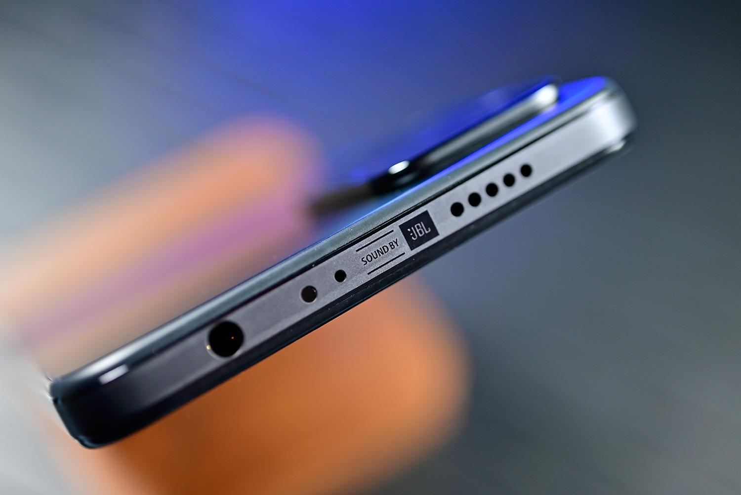 红米note11pro值不值得入手（红米note11pro参数配置详情）