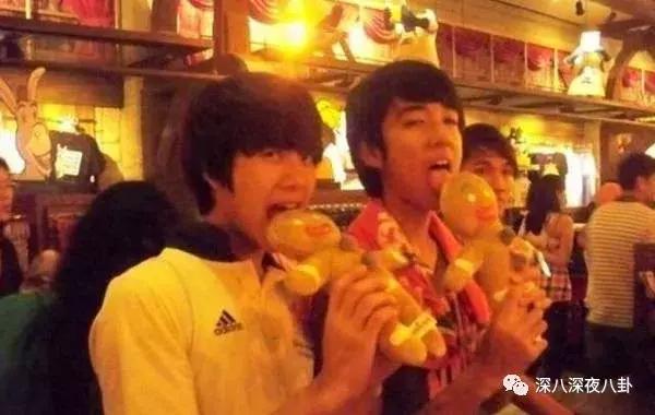 王嘉尔嘎嘎的名字怎么来的,王嘉尔的外号嘎嘎怎么来的(王嘉尔被大家熟知是他回国后参加的综艺) 王嘉尔嘎嘎的名字怎么来的,王嘉尔的外号嘎嘎怎么来的(王嘉尔被大家熟知是他回国后参加的综艺)