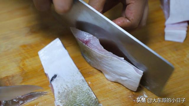 白鲢怎么做好吃又简单 白鲢的做法，白鲢怎么做好吃又简单（4斤大鱼上桌一点不剩）