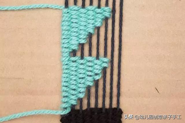 创意书签制作方法，阅读书签制作（毛线创意手工-杯垫、书签和挂饰）
