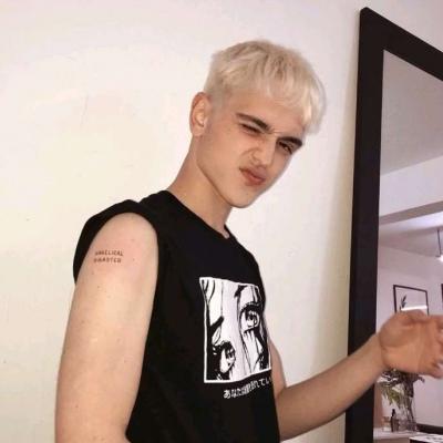 欧美男生多人头像微信，欧美男生多人头像（欧美潮男微信头像大全）