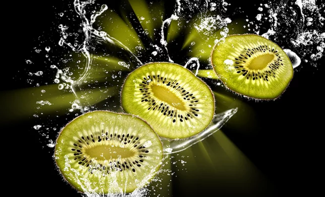 奇异果的功效是什么，奇异果的功效是什么作用（猕猴桃有助改善免疫）