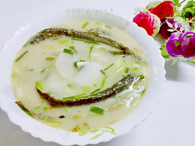 泥鳅豆腐汤怎么做，泥鳅豆腐汤怎么做汤白（广东的内行人都吃它）