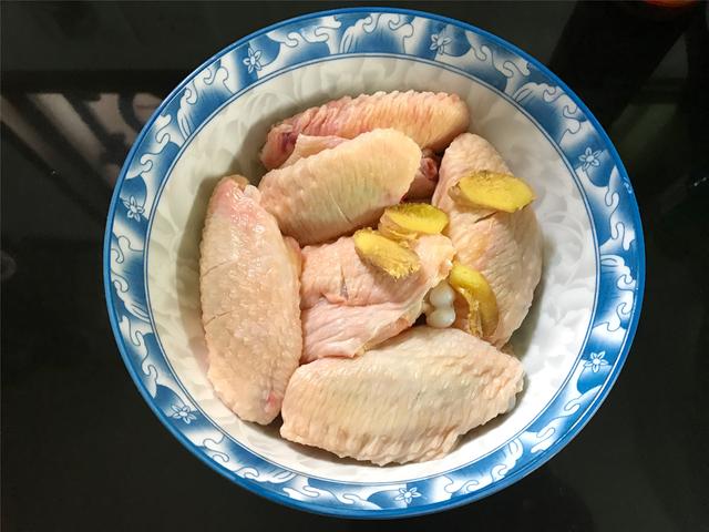 雪碧鸡翅的做法，雪碧鸡翅的做法视频（教你网红做法）