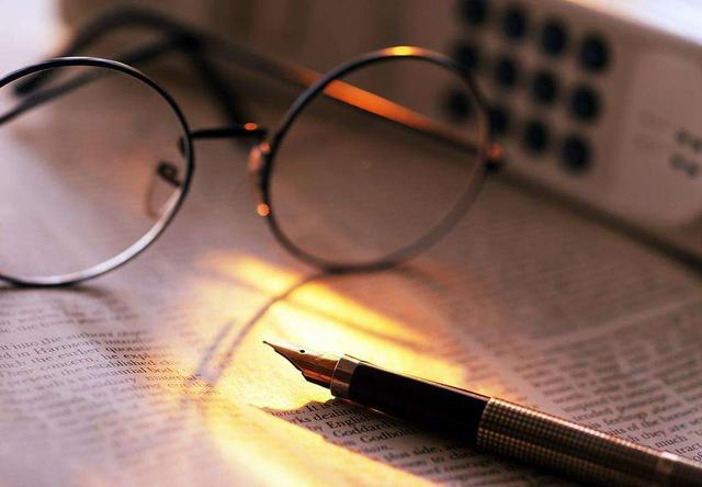 为啥眼镜店不给换镜腿，眼镜腿能换吗（教你一个省事技巧）