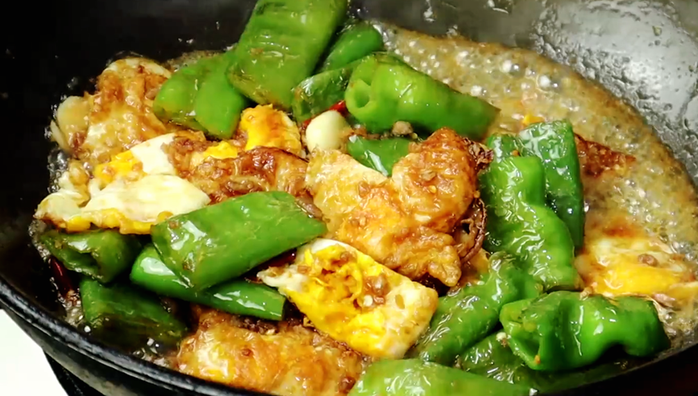 图片[6]-【虎皮青椒荷包蛋】做法步骤图 下酒又下饭 出锅拿肉都不换-起舞食谱网