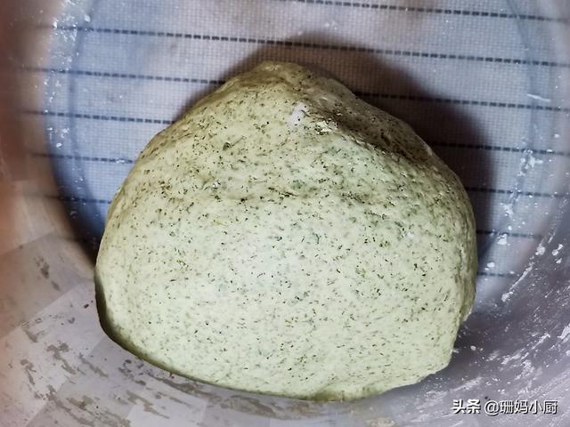 干的糯米白糍粑怎么吃，白糍粑的吃法（艾叶糍粑新吃法）