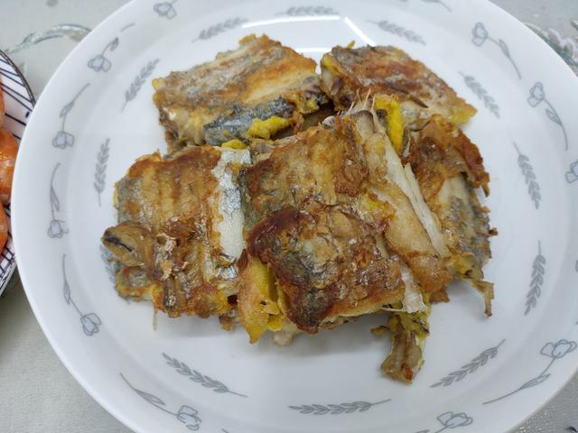 清炖带鱼的做法有哪些，怎么做清炖带鱼（别再放面粉了）