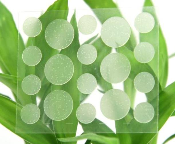 痘痘贴怎么用，脸上长痘痘涂什么药膏（痘痘贴管用吗？怎么用才合适）