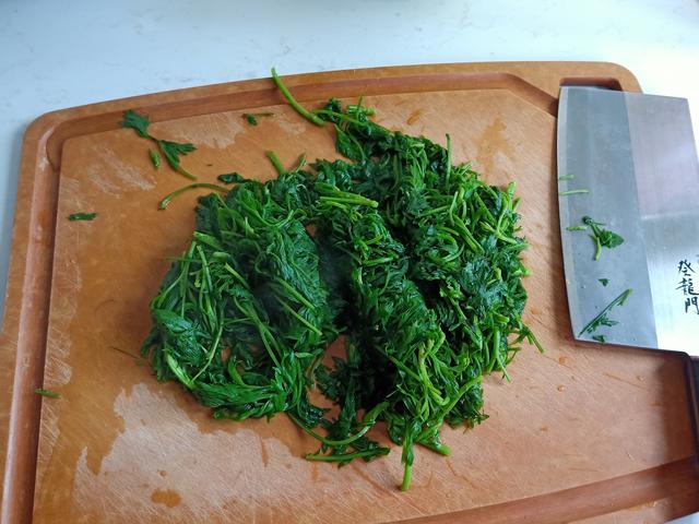 青团皮的配方比例，青团最正宗的做法才柔软（其实做法挺简单的）