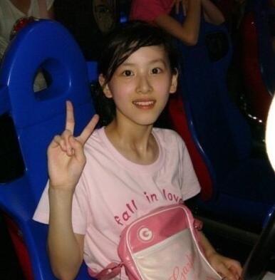 奶茶妹妹章泽天，奶茶妹妹章泽天近照曝光（“奶茶妹妹”章泽天的上位史）