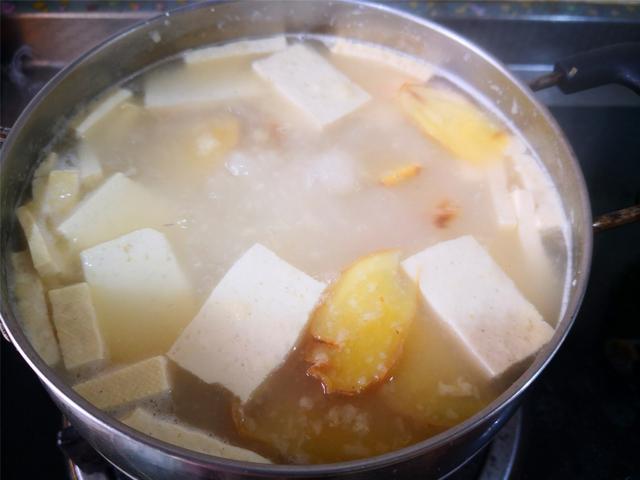 豆腐牛肉汤的做法，豆腐牛肉汤的做法大全（一碗老洛阳素汤鲜美无比）