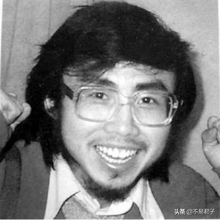 春暖花开xing，就像海子说的，面朝大海，春暖花开。，微信头像（告诉你一个真实的德令哈）