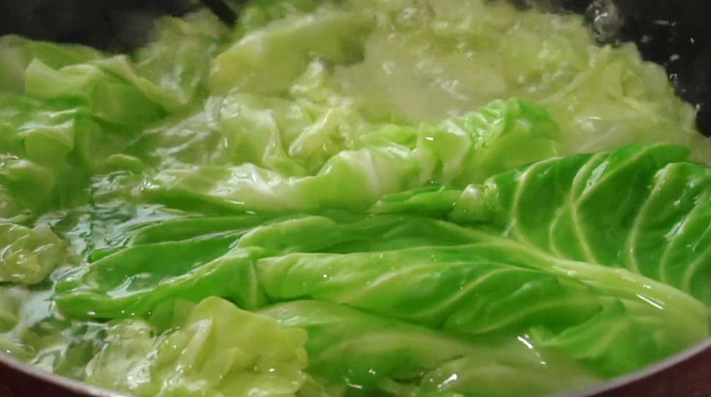 圖片[3]-【涼拌包菜雞蛋皮】做法步驟圖 不用刀切不用炒 香辣開胃太過-起舞食譜網