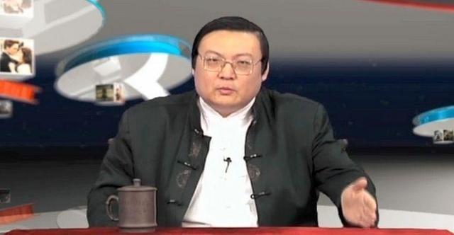 “梁宏达”因为乱说话而导致他的所有节目被停播!