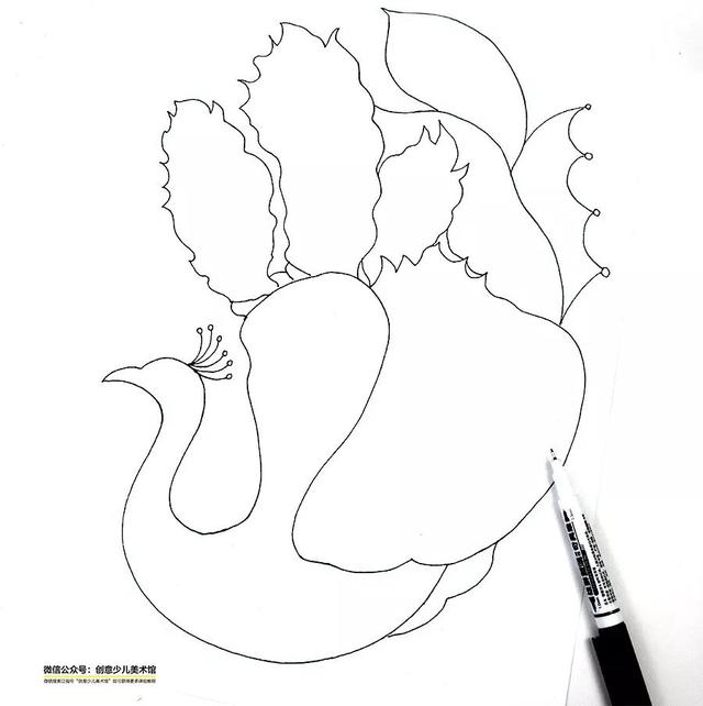 孔雀怎么画，写意孔雀画法步骤（综合创意线描画--这样画孔雀美丽又特别）