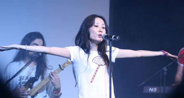 摇滚女唱将的生命不能承受之轻，鼓三儿张永光（49岁的姜昕依旧单身）