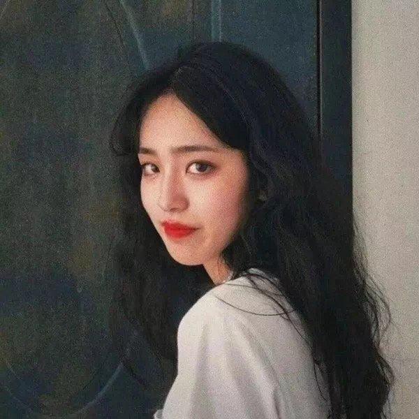 时尚气质女头/女孩子的气质要有也要有素质，微信头像，时尚气质女头/女孩子的气质要有也要有素质（有气质的女生头像）