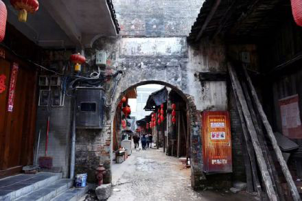 中国十大魅力古镇，去过一半以上你就是旅游大神