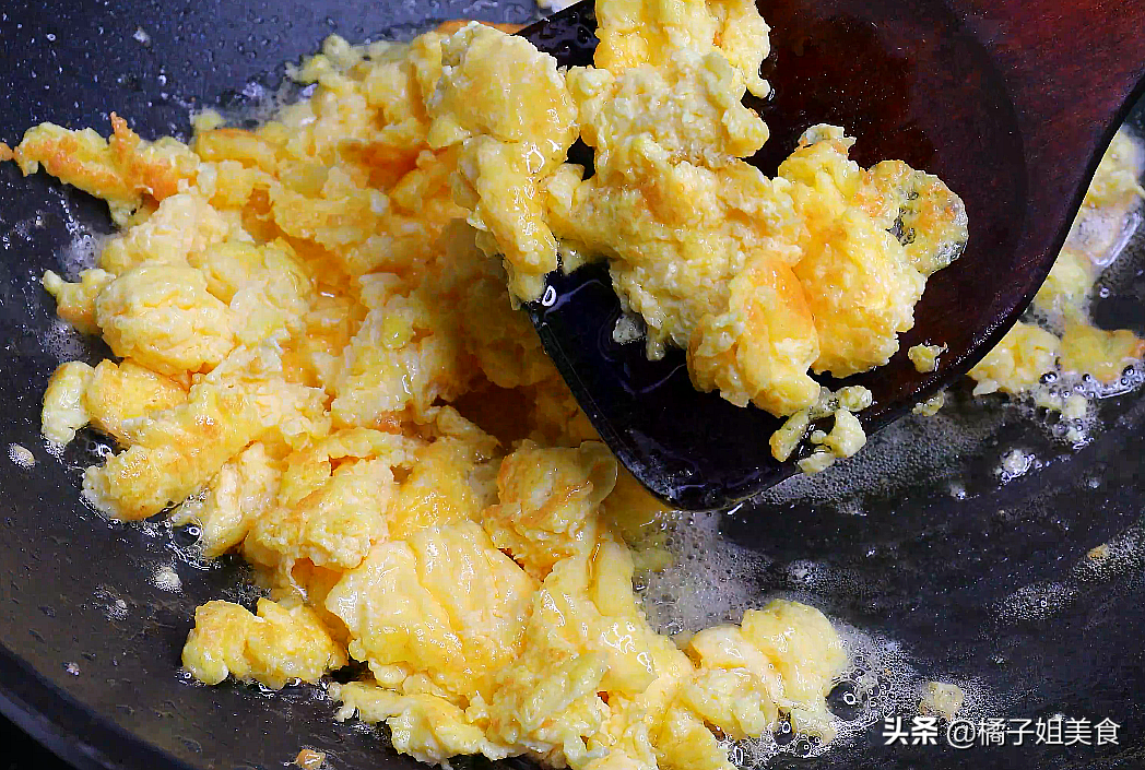 圖片[4]-【洋蔥炒雞蛋】做法步驟圖 鮮香味美 做法超簡單-起舞食譜網