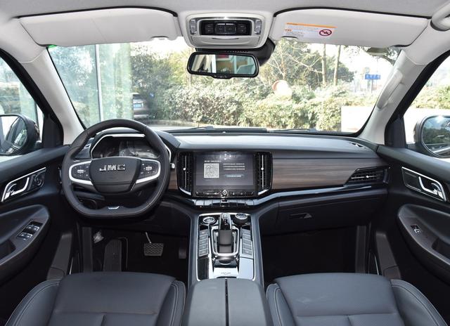 江铃驭胜怎么样，江铃驭胜汽油版好不好（10多万就能买的硬派越野车）