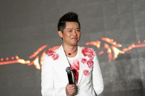 搭档23年未成夫妻，凤凰传奇：同一年结婚生子，早已成为了亲人