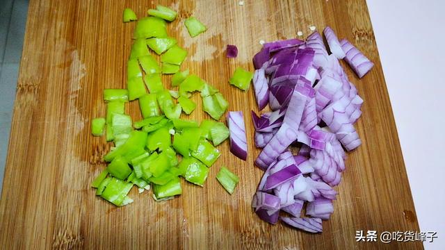 老醋花生的汁怎么调,糖醋汁的比例1:2:3:4(牢记这配方和顺序) 老醋花生的汁怎么调,糖醋汁的比例1:2:3:4(牢记这配方和顺序)