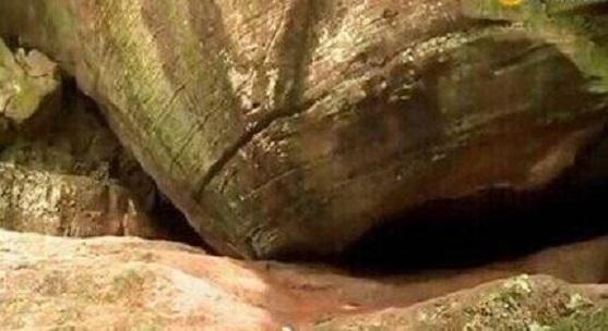 重庆现神奇阴阳洞，重庆神奇的阴阳洞（重庆有个神秘的景点）