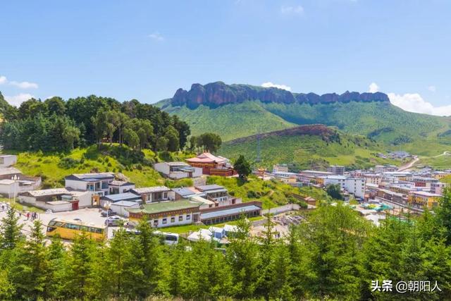 白龙江的源头是在哪里，白龙江 源头（郎木寺不是寺，白龙江也不像江）