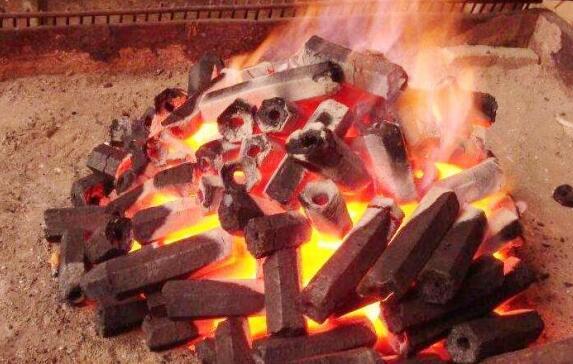 海底也有火山爆发吗，海底的火山爆发（那么为什么海底火山没有被海水浇灭）