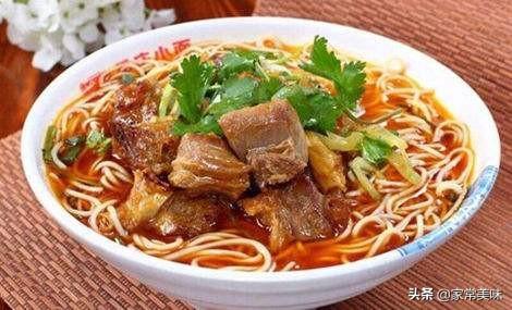 面条汤料怎么调，面条汤汁怎么调懒人（重庆小面师傅10年熬汤经验）