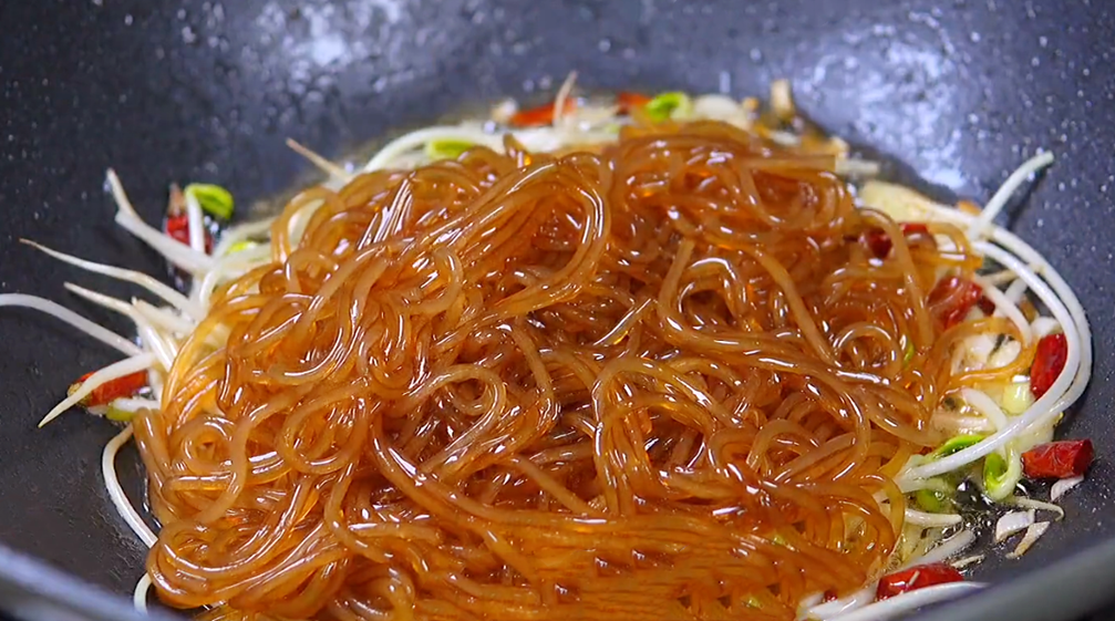 图片[5]-【韭菜鸡蛋炒粉条】做法步骤图 根根分明 特下饭-起舞食谱网