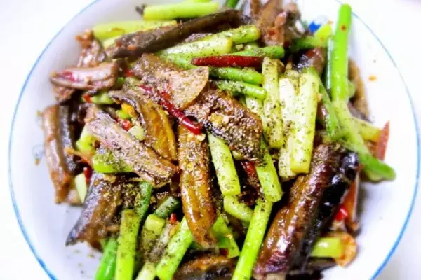 黄鳝的做法大全，黄鱼做法视频（黄鳝做法大全家常做法）