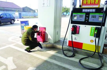 一桶油多少升，一桶油等于多少升（为啥石油都用桶作计算单位）