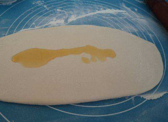 葱香煎饺的做法，香煎饺子的做法（香葱猪肉馅不仅能做饺子）