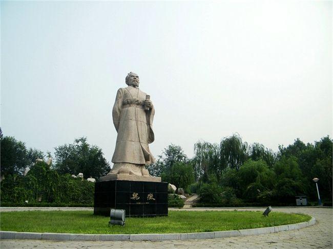 《韩非子·八经》:"设谏以纲独为,举错以规奸动.