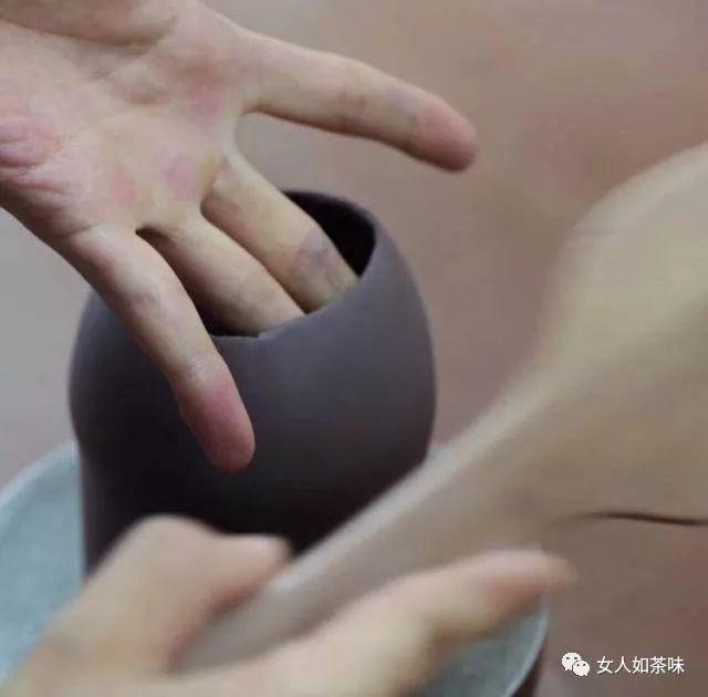 真紫砂壶多少钱，多少钱可以买到真正的紫砂壶（一把真正的紫砂壶最少花多少钱）