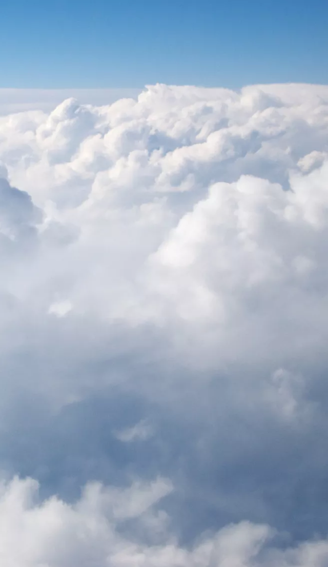 描写云的优美句子，描写云的优美诗句集锦（十一首咏云的诗词）