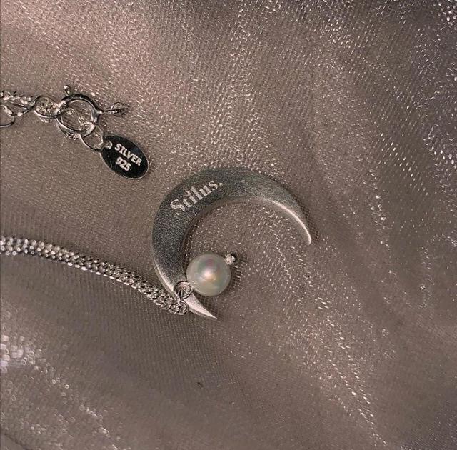 QQ个性名片背景图，qq名片背景图片怎么换（名片背景图‖中意你）