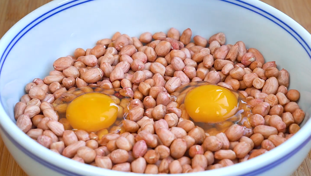 圖片[2]-【糖霜花生米】做法步驟圖 吃一口嘎嘣脆 過年招待客人特棒-起舞食譜網