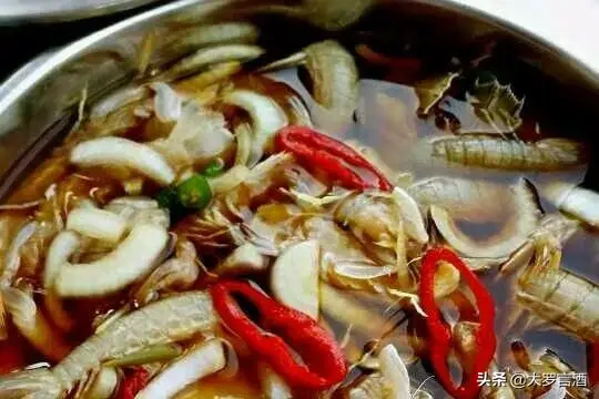 丹顶鹤的家乡在哪个省，丹顶鹤是哪个省的（丹顶鹤的故乡：辽宁盘锦）