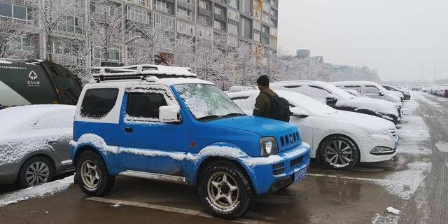 情侣空间怎么开，QQ里面情侣空间怎么开通（他们在镜头下“表演”争吵）