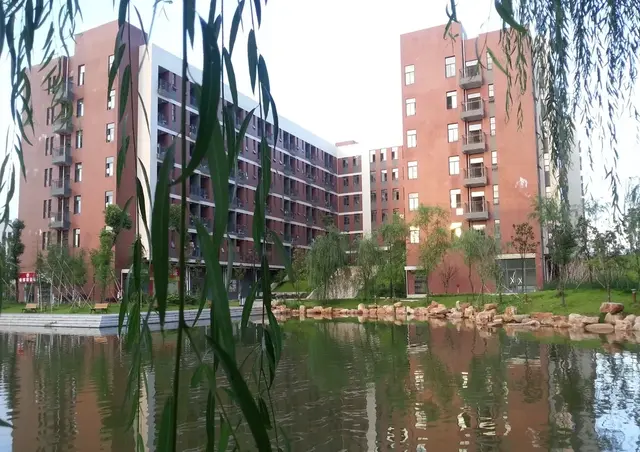 湖南有色金属职业技术学院官网，2021级湖南有色金属职业技术学院新生开学时间和入学指南及入学军训考试（湖南有色金属职业技术学院2020年单独招生指南）